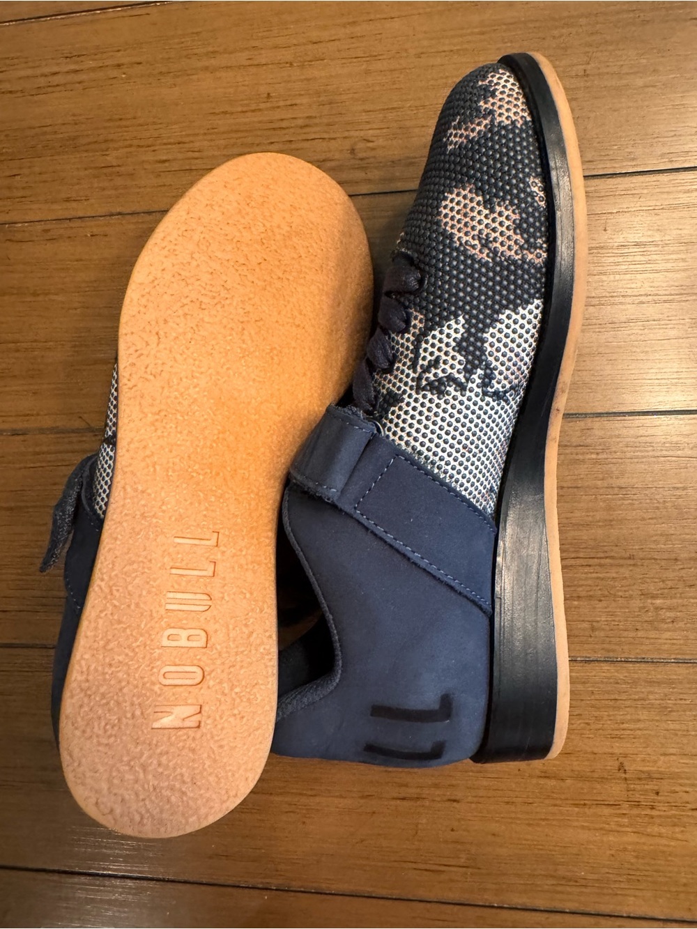 NOBULL Women’s Navy Lifting Shoes with Light Floral Accents 9.5 - Picture 5 of 12